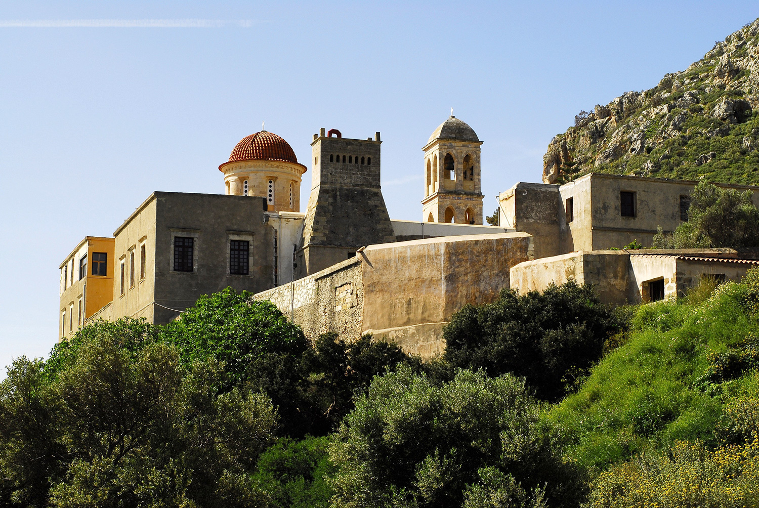 Μονή Γωνιάς (Παναγίας Οδηγήτριας) στο Κολυμπάρι Χανίων - Avra Apartments